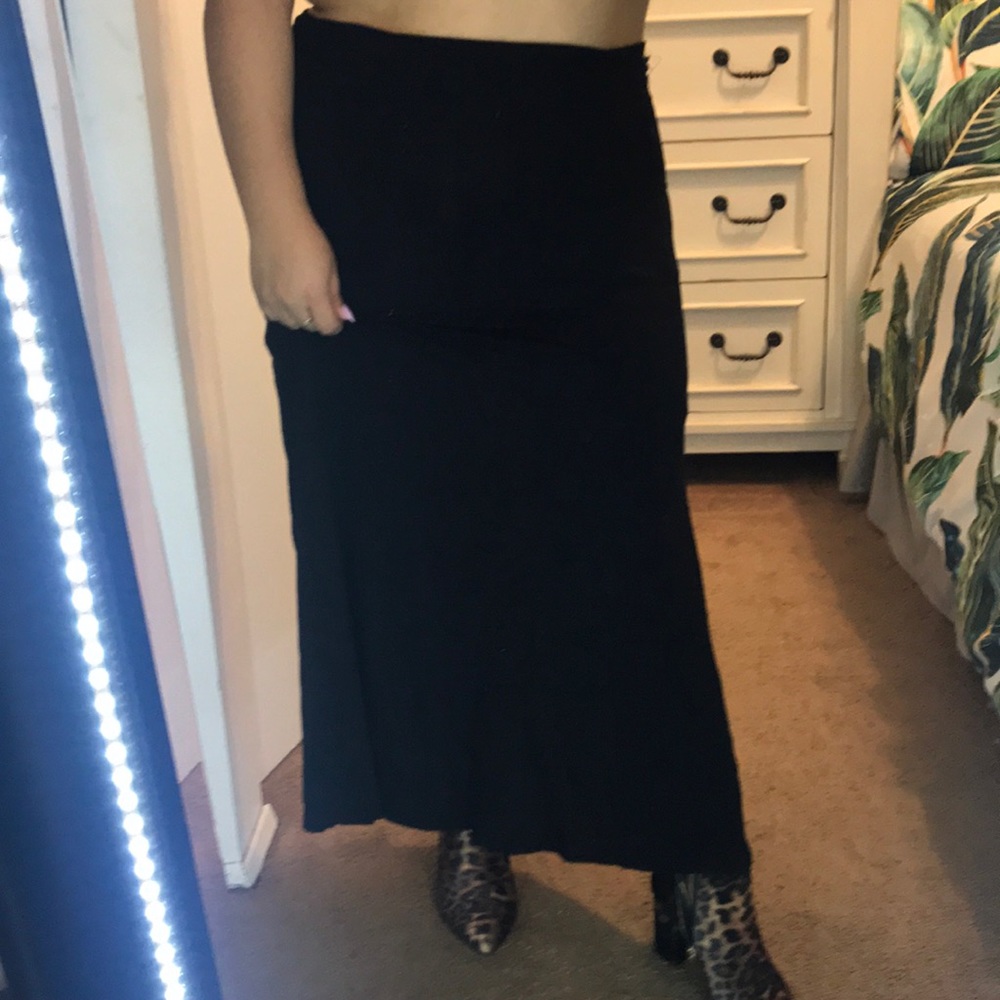 Long black skirt